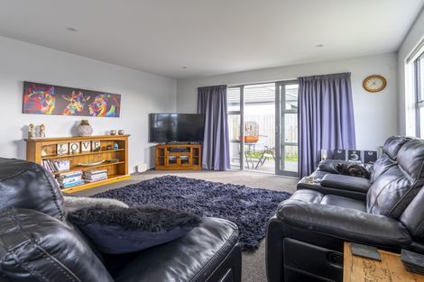 Photo of property in 12 Robalan Close, Halswell, Christchurch, 8025