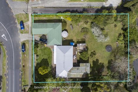 Photo of property in 18 School Road, Riverhead, 0820