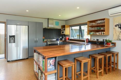 Photo of property in 43 Shoal Beach Road, Aramoana, Waipawa, 4271