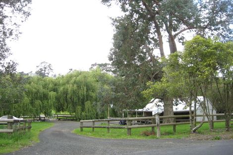 Photo of property in 169 Awa Road, Kumeu, 0891