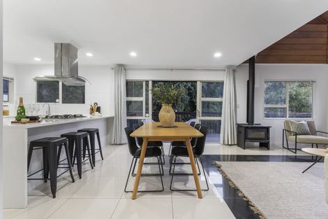 Photo of property in 2/20 Rambler Crescent, Beach Haven, Auckland, 0626