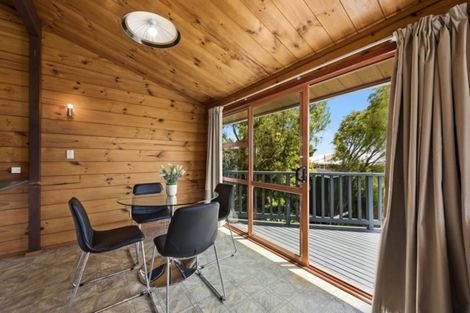 Photo of property in 9 Radiata Grove, Brown Owl, Upper Hutt, 5018