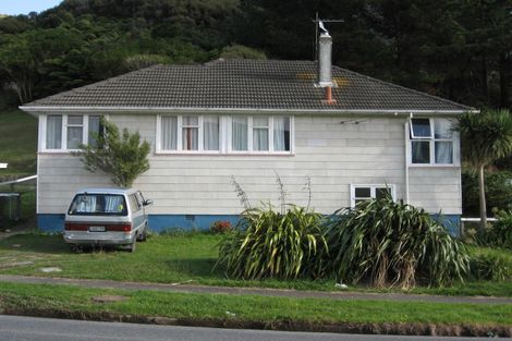 Photo of property in 73 Judd Crescent, Naenae, Lower Hutt, 5011