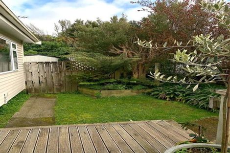 Photo of property in 77b Bassett Road, Johnsonville, Wellington, 6037
