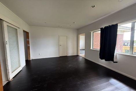 Photo of property in 25 Royton Avenue, Mangere East, Auckland, 2024