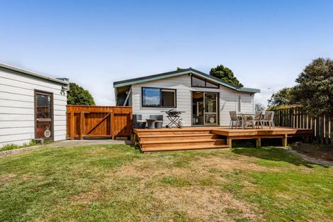 Photo of property in 27 Nikau Street, Inglewood, 4330