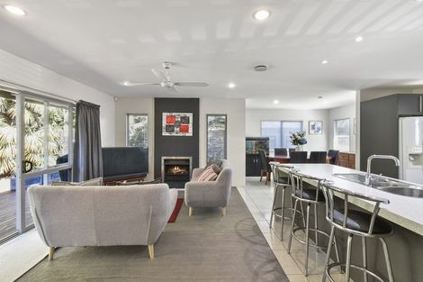 Photo of property in 15 Elias Court, The Gardens, Auckland, 2105