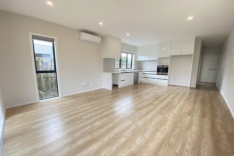 Photo of property in 5 Tawa Road, Te Atatu Peninsula, Auckland, 0610