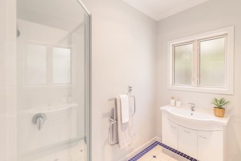 Photo of property in 16 Basil Place, Mount Pleasant, Christchurch, 8081