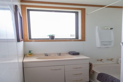 Photo of property in 22 Runuku Grove, Turangi, 3334