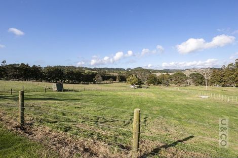 Photo of property in 315 School Road, Waimauku, 0881