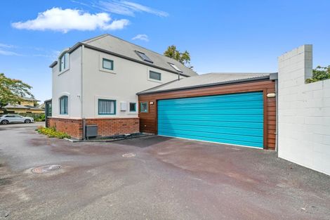 Photo of property in 3 Balcairn Place, Terrace End, Palmerston North, 4410
