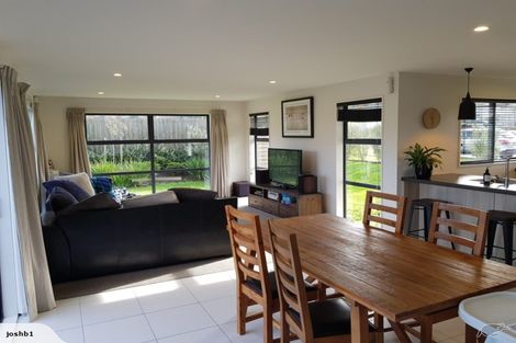 Photo of property in 2 Millbrae Place, Pokeno, 2402