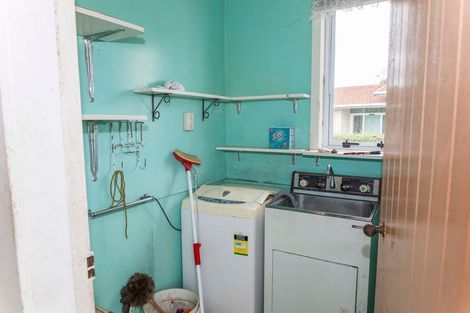 Photo of property in 3 Hospital Street, Dannevirke, 4930