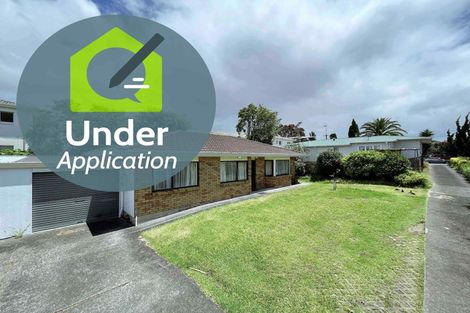 Photo of property in 2/17 Queen Mary Avenue, New Lynn, Auckland, 0600