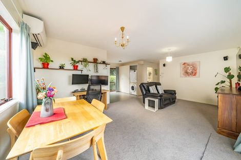 Photo of property in 26 Omapere Street, Waitangirua, Porirua, 5024