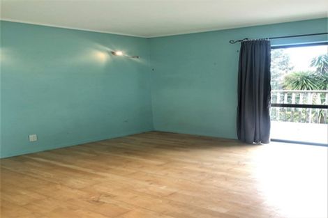 Photo of property in 120 Caton Road, Waitakere, Henderson, 0782