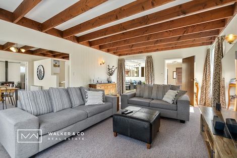 Photo of property in 40c Gloucester Street, Silverstream, Upper Hutt, 5019