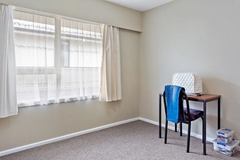 Photo of property in 6 Laing Crescent, Heathcote Valley, Christchurch, 8022