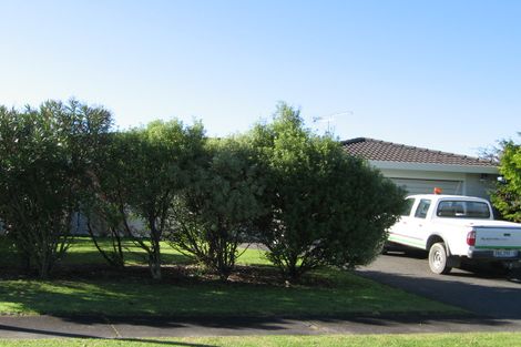 Photo of property in 31 Settlers Grove, Orewa, 0931