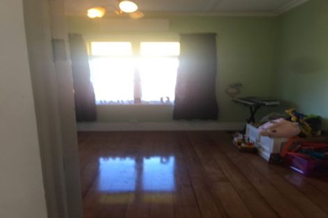 Photo of property in 96 George Street, Hikurangi, 0114