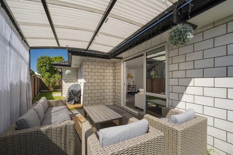 Photo of property in 27 Waterside Drive, Pyes Pa, Tauranga, 3112