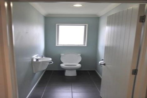 Photo of property in 51 Tennyson Avenue, Kelvin Grove, Palmerston North, 4414