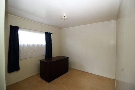 Photo of property in 41 Atkinson Street, Woodville, 4920