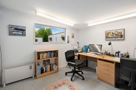 Photo of property in 4a Nutfield Lane, Cashmere, Christchurch, 8022