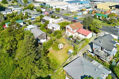 Photo of property in 639 Swanson Road, Swanson, Auckland, 0612