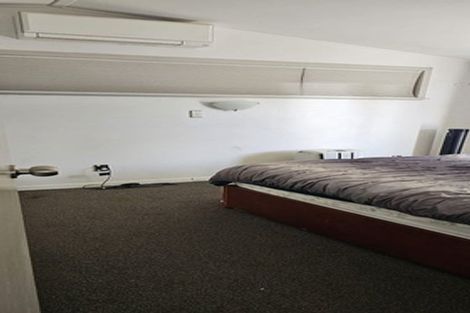 Photo of property in 557 Glenfield Road, Glenfield, Auckland, 0629