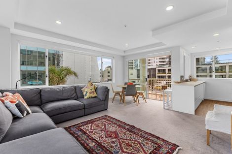 Photo of property in Beaumont Apartments, 7/12 Maunganui Road, Mount Maunganui, 3116