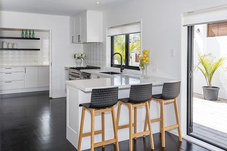 Photo of property in 184 Clovelly Road, Bucklands Beach, Auckland, 2012