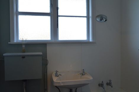 Photo of property in 16-16a Pembroke Street, Oamaru North, Oamaru, 9400