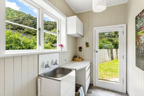 Photo of property in 16 Tyndall Street, Waiwhetu, Lower Hutt, 5010