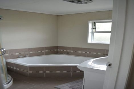 Photo of property in 79 Churchill Avenue, Hokowhitu, Palmerston North, 4410