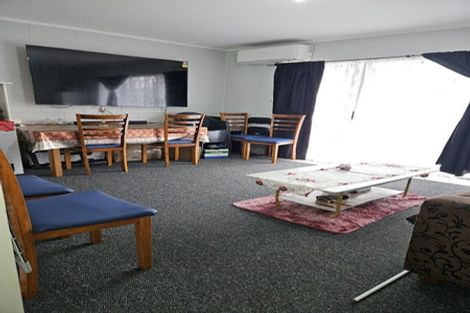 Photo of property in 4/12 Reagan Road, Manukau, Auckland, 2025