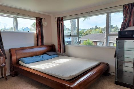 Photo of property in 14 Aralia Road, Sunnynook, Auckland, 0620