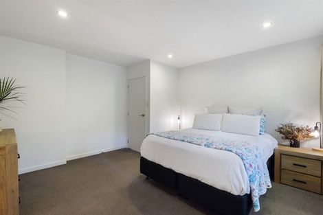 Photo of property in 2c Zion Road, Birkenhead, Auckland, 0626