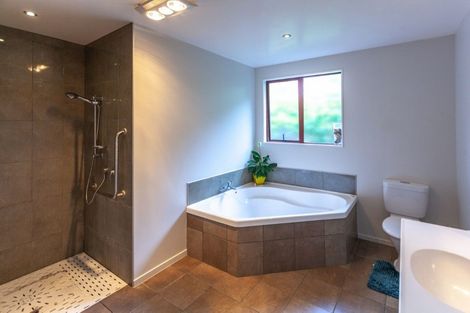 Photo of property in 208 Russell Bruce Place, Onemana, Whangamata, 3691