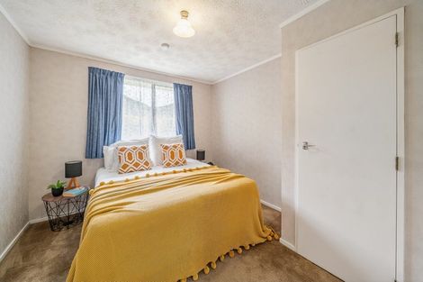 Photo of property in 2a Pokaka Street, Birchville, Upper Hutt, 5018