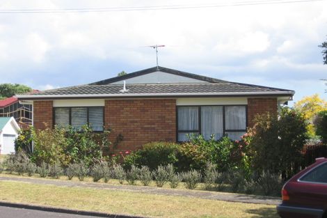 Photo of property in 2/4 Wattle Street, New Lynn, Auckland, 0600