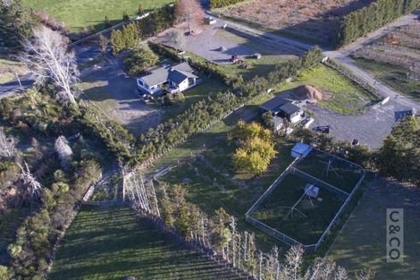 Photo of property in 902 Old North Road, Waimauku, 0882