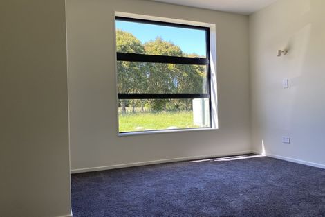 Photo of property in 121 Waikawa Beach Road, Manakau, Levin, 5573