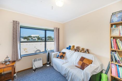 Photo of property in 69 Seabury Avenue, Foxton Beach, Foxton, 4815