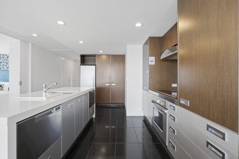 Photo of property in 1/225 Lake Terrace, Waipahihi, Taupo, 3330