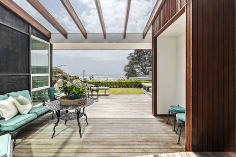 Photo of property in 13 Shearer Drive, Oakura, 4314