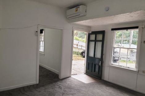 Photo of property in 80 Shakespeare Road, Bluff Hill, Napier, 4110