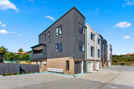 Photo of property in 9 Rosedale Road, Pinehill, Auckland, 0632