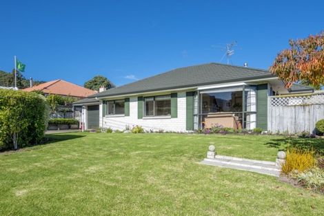Photo of property in 20a Hira Street, Waikanae, 5036